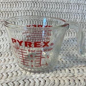 Vintage Pyrex Measuring Cup #508 Great Condition